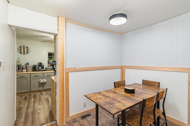 9294 Marshall Rd, Covington, KY 41015 - dining area with wood finished floors