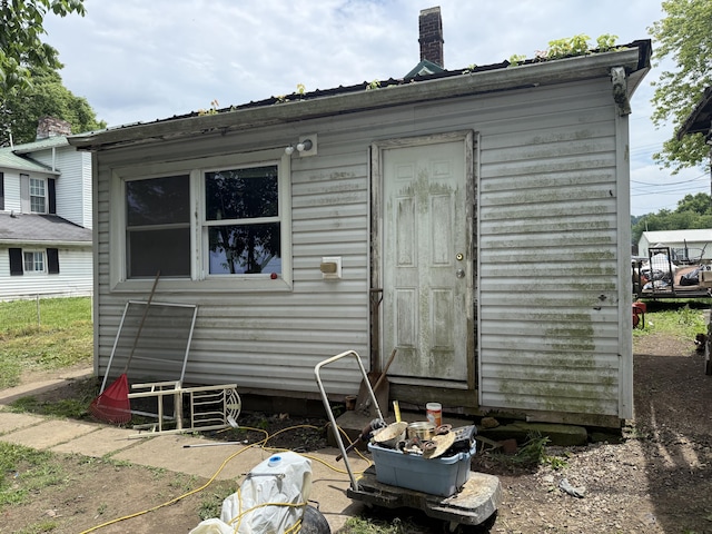 3057 Front St, Petersburg, KY 41080 - rear view of property with an outbuilding