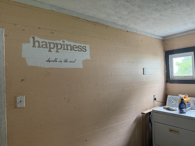 3057 Front St, Petersburg, KY 41080 - washroom with washer / clothes dryer and a textured ceiling