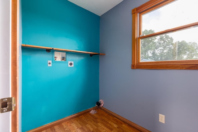 1041 Kidwell Rd, Demossville, KY 41033 - laundry room with electric dryer hookup, wood finished floors, and washer hookup