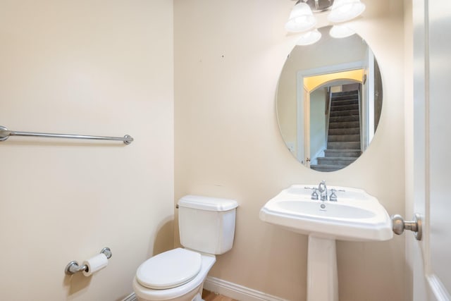 1464 Shirepeak Way, Independence, KY 41051 - bathroom with toilet and a chandelier