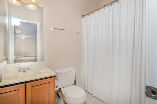 1464 Shirepeak Way, Independence, KY 41051 - full bath featuring vanity and a shower with curtain
