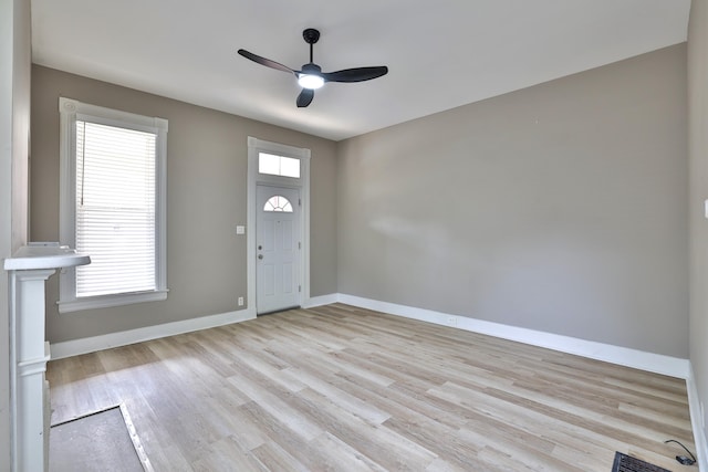 1508 Holman Ave, Covington, KY 41011 - entryway featuring light wood-style floors and ceiling fan