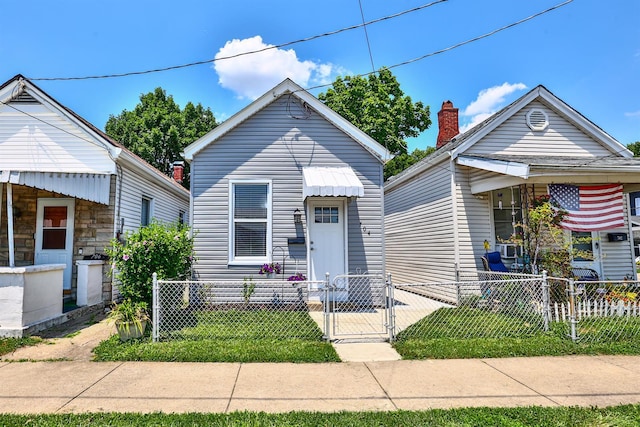 704 W 35th St, Covington, KY 41015 - photo 2