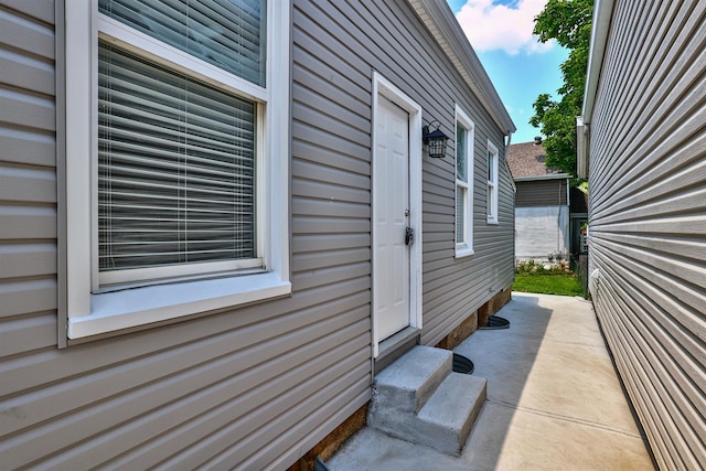 704 W 35th St, Covington, KY 41015 - photo 18