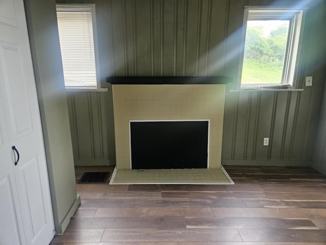 330 Silver St, Dayton, KY 41074 - detailed view of wood finished floors and a fireplace with flush hearth