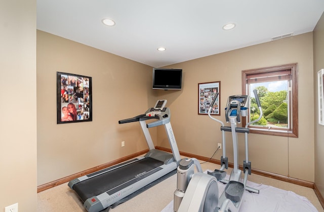 2316 Pinnacle Ct, Hebron, KY 41048 - workout area with recessed lighting and light carpet