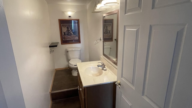 38 Carriage Hill Dr, Erlanger, KY 41018 - bathroom with vanity and toilet