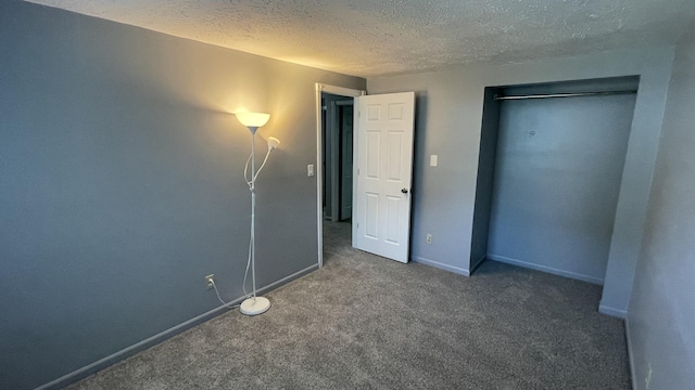 38 Carriage Hill Dr, Erlanger, KY 41018 - unfurnished bedroom with carpet and a textured ceiling