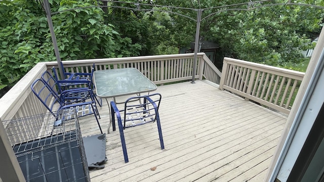 38 Carriage Hill Dr, Erlanger, KY 41018 - deck featuring outdoor dining area
