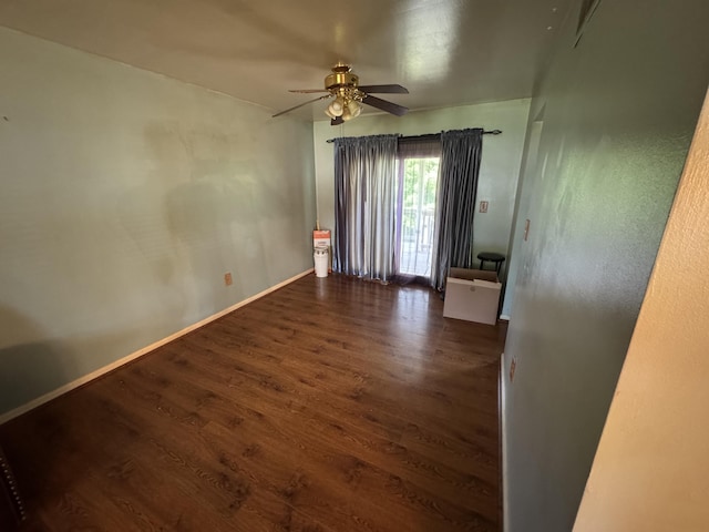 4120 Taylor Ct, Erlanger, KY 41018 - unfurnished room with wood finished floors and a ceiling fan