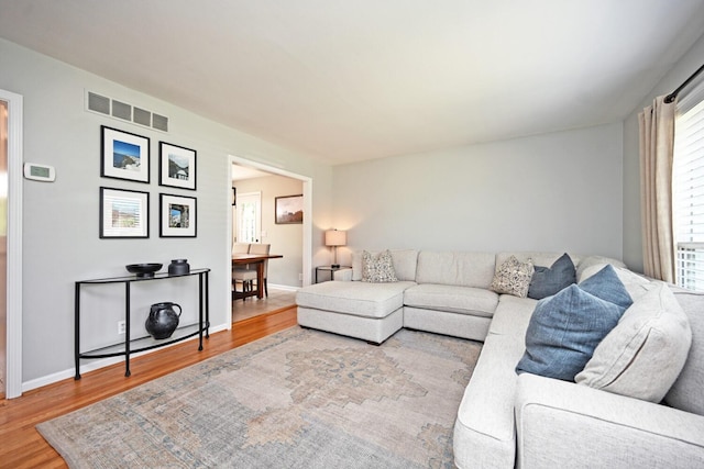 42 Daisy Ln, Fort Thomas, KY 41075 - living room with wood finished floors