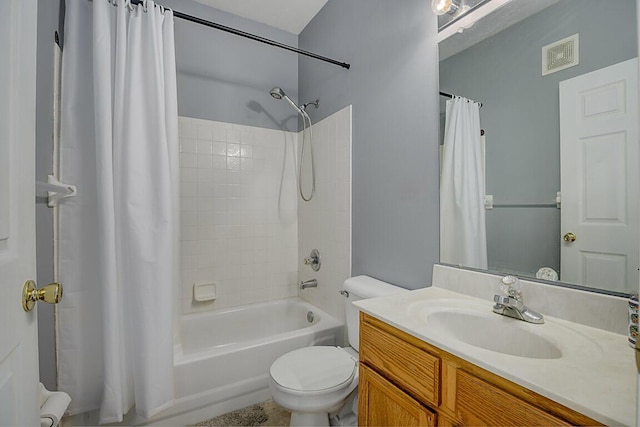 150 Saddlebrook Ln Unit 535, Florence, KY 41042 - bathroom featuring shower / bathtub combination with curtain and vanity
