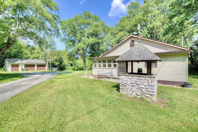 604 Rifle Range Rd, Alexandria, KY 41001 - view of front of property featuring a front yard, a garage, a sunroom, and a gazebo