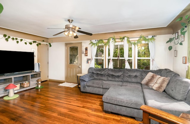 305 Helen St, Ludlow, KY 41016 - living area with a ceiling fan and wood finished floors