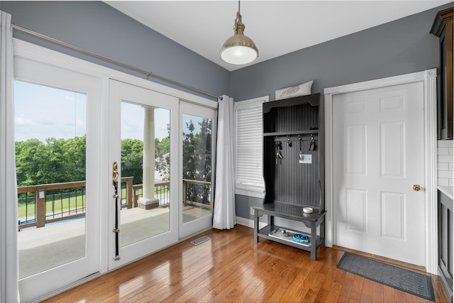103 Mohawk Trl, Dry Ridge, KY 41035 - mudroom featuring light wood-style flooring