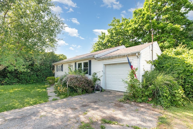 31 Bedinger Ave, Walton, KY 41094 - single story home featuring a garage and driveway