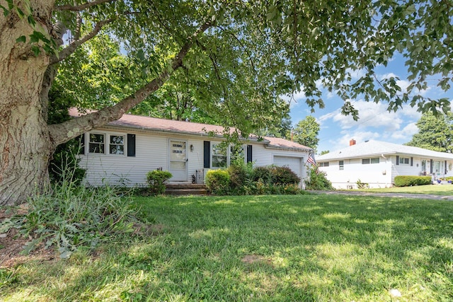 31 Bedinger Ave, Walton, KY 41094 - single story home featuring an attached garage and a front yard