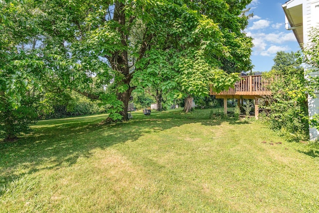 31 Bedinger Ave, Walton, KY 41094 - view of green lawn with a deck
