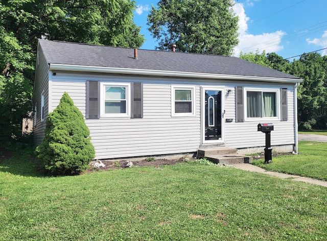 635 Willow St, Elsmere, KY 41018 - view of front facade with a front yard