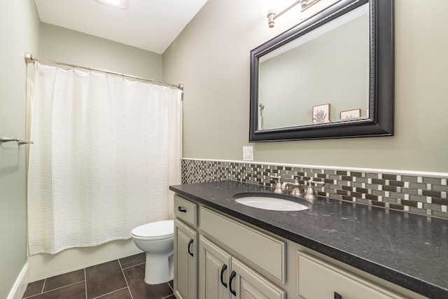 15344 Carlisle Rd, Crittenden, KY 41030 - full bath with vanity, tile patterned flooring, shower / bathtub combination with curtain, and backsplash