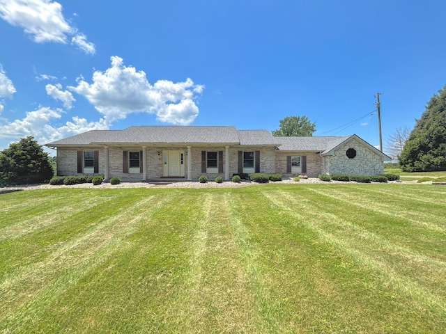 3445 Crittenden Mount Zion Rd, Dry Ridge, KY 41035 - ranch-style house featuring a front lawn and brick siding