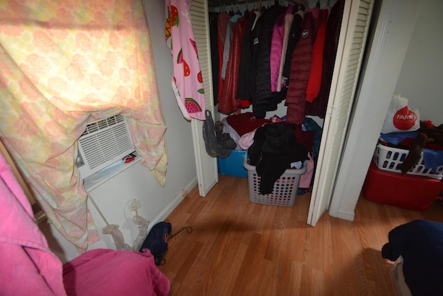 122 E 13th St, Covington, KY 41011 - closet featuring a wall mounted AC