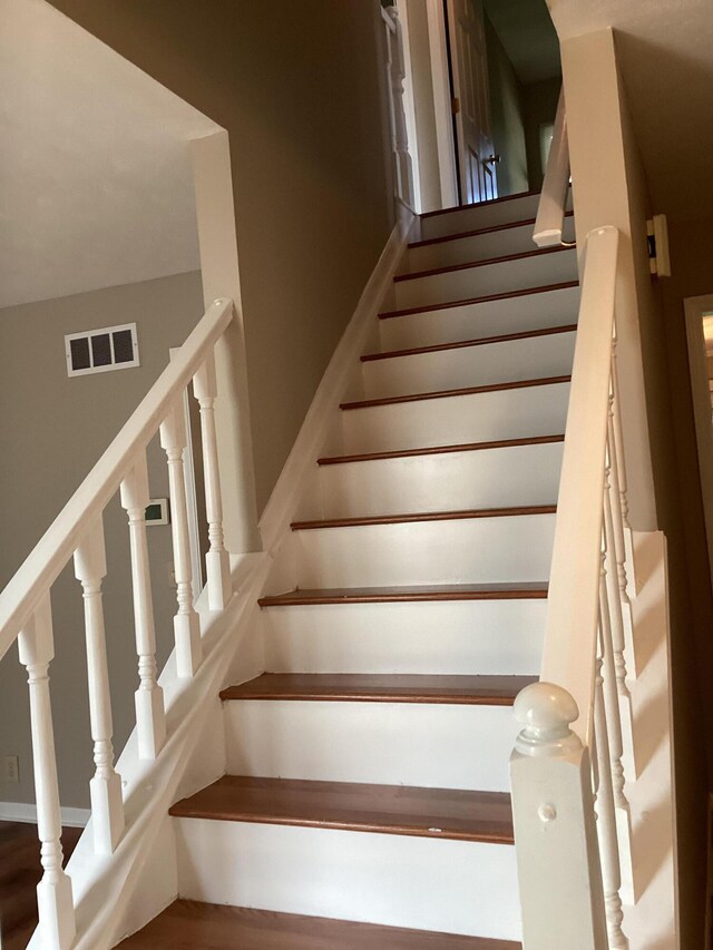 1033 Macintosh Ln, Florence, KY 41042 - view of stairs