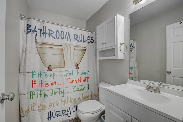 9070 Braxton Dr, Union, KY 41091 - full bath featuring vanity and curtained shower