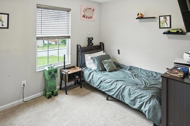 10239 Knob Hill Dr, Florence, KY 41042 - carpeted bedroom featuring baseboards
