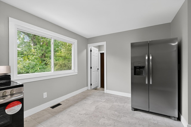 139 Berkley Dr, Florence, KY 41042 - kitchen with stainless steel appliances and baseboards