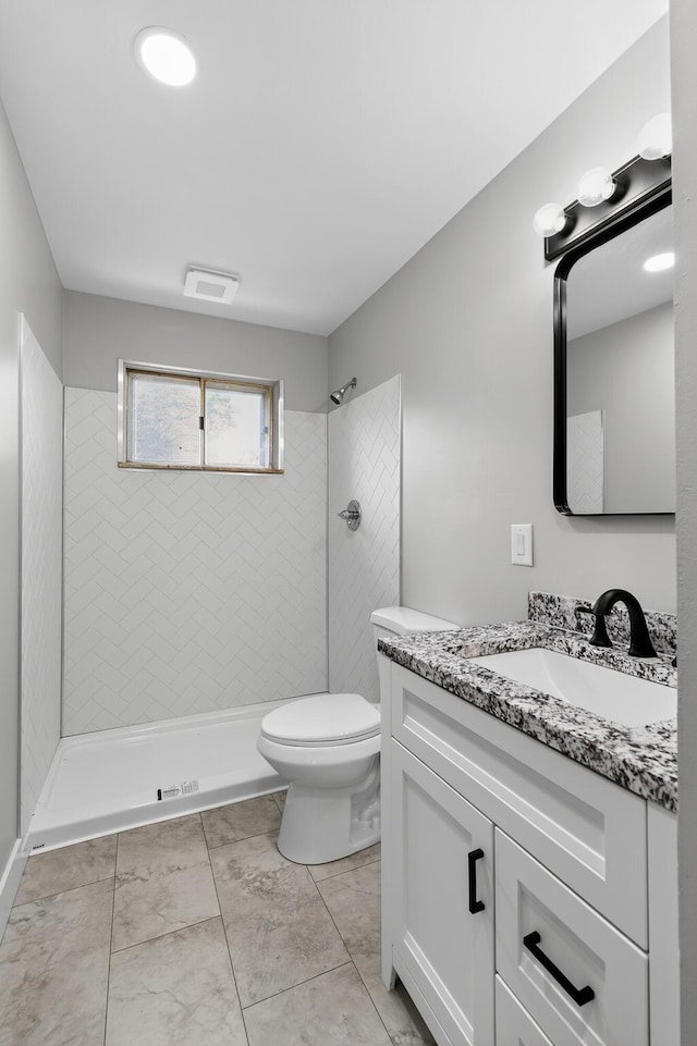 139 Berkley Dr, Florence, KY 41042 - full bathroom featuring vanity and tiled shower
