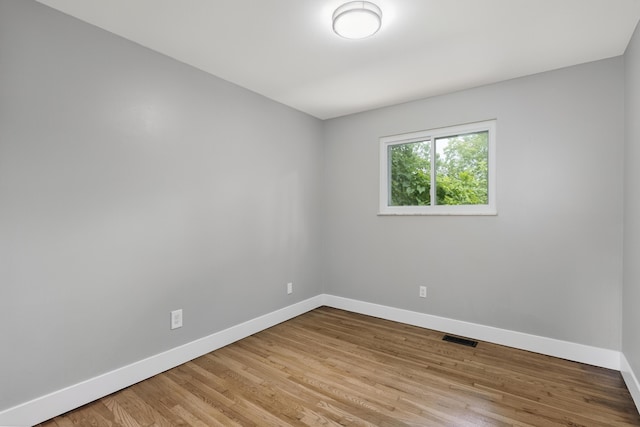 139 Berkley Dr, Florence, KY 41042 - spare room featuring baseboards and light wood-style floors