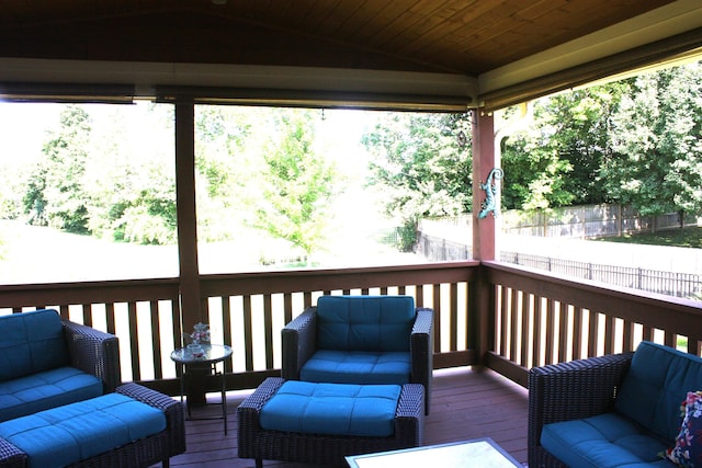 6065 Tosha Dr, Burlington, KY 41005 - view of deck