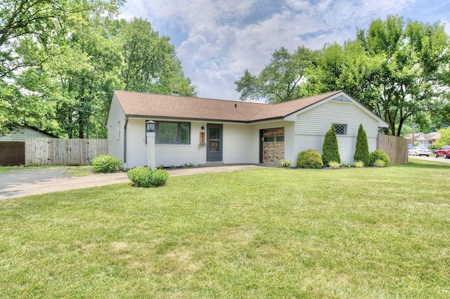 693 Peach Tree Ln, Erlanger, KY 41018 - single story home with a shingled roof