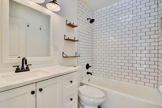 693 Peach Tree Ln, Erlanger, KY 41018 - bathroom featuring vanity and bathing tub / shower combination
