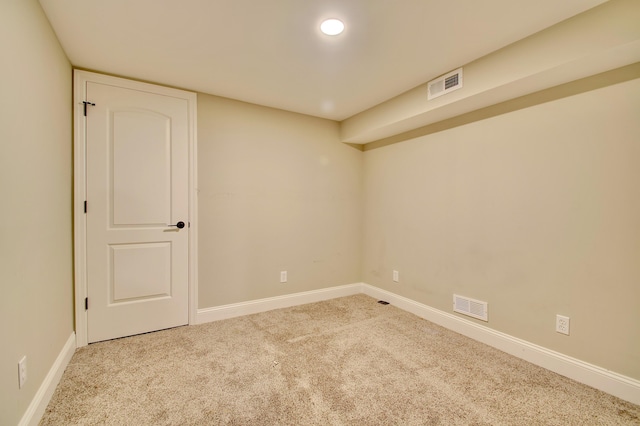 693 Peach Tree Ln, Erlanger, KY 41018 - carpeted empty room with baseboards