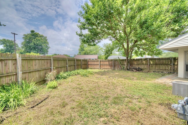 693 Peach Tree Ln, Erlanger, KY 41018 - view of fenced backyard