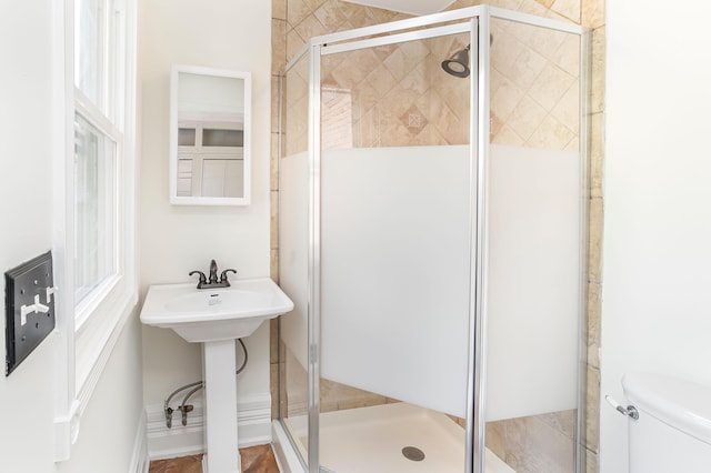 416 E 8th St, Newport, KY 41071 - full bathroom featuring a shower stall