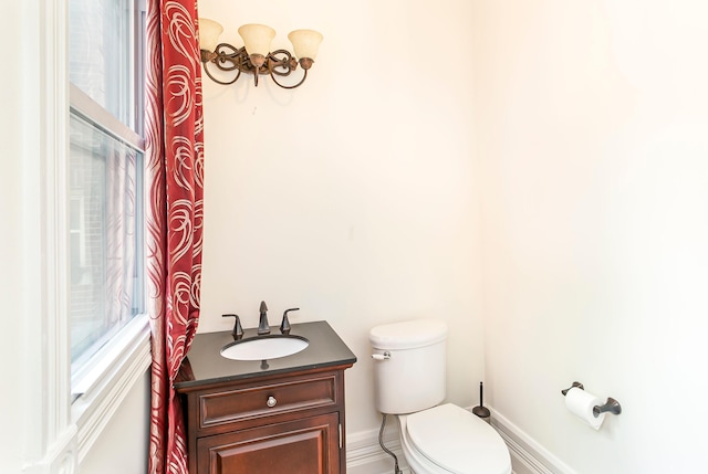 416 E 8th St, Newport, KY 41071 - half bath with toilet and vanity