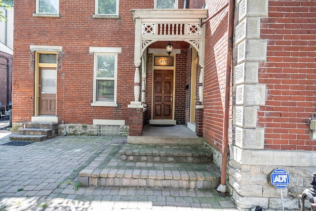 416 E 8th St, Newport, KY 41071 - entrance to property featuring brick siding