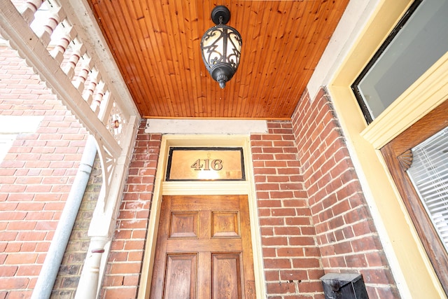 416 E 8th St, Newport, KY 41071 - entrance to property featuring brick siding