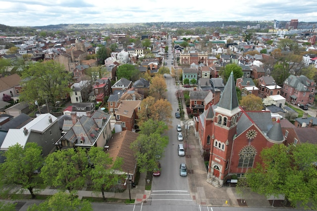 416 E 8th St, Newport, KY 41071 - aerial perspective of suburban area
