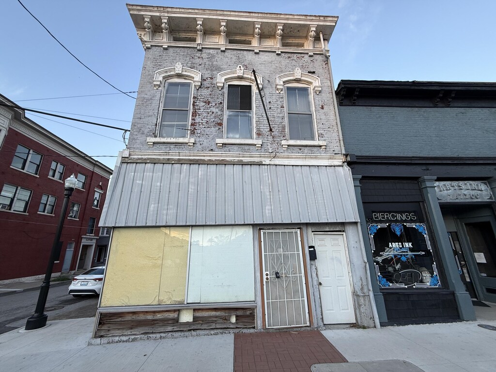 1002 Madison Ave, Covington, KY 41011 - photo 1