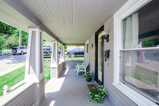 15 21st St, Newport, KY 41071 - view of wooden porch