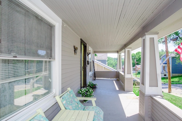 15 21st St, Newport, KY 41071 - view of covered porch