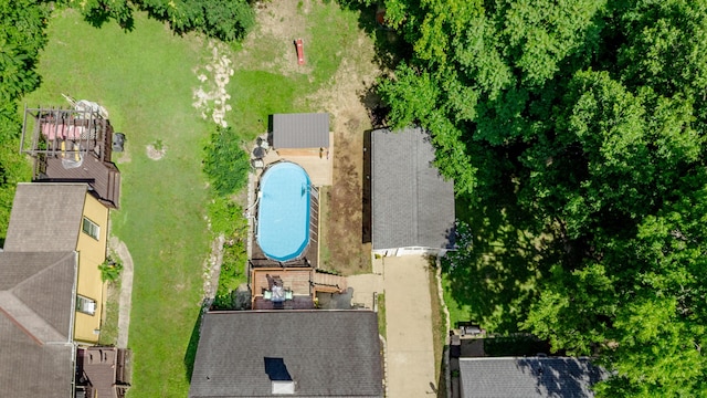 15 21st St, Newport, KY 41071 - aerial view of a pool area