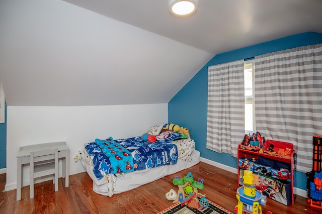 15 21st St, Newport, KY 41071 - bedroom featuring lofted ceiling and wood finished floors