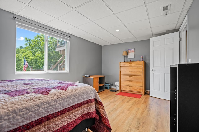 10302 Limerick Cir, Covington, KY 41015 - bedroom with a drop ceiling, light wood finished floors, and recessed lighting