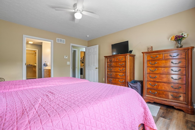 10302 Limerick Cir, Covington, KY 41015 - bedroom with wood finished floors, a ceiling fan, and ensuite bath
